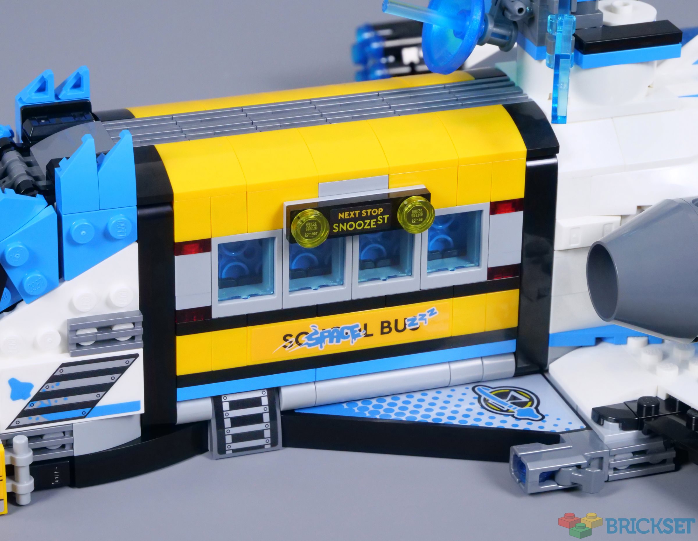 LEGO 71460 Mr. Oz's Spacebus review | Brickset